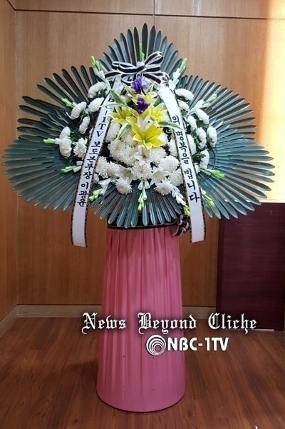 삼가 고인의 명복을 빕니다.