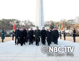 우원식 국회의장, 2026년 새해 '국립서울현충원 참배'