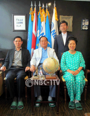 박정희 대통령 정신문화원 임원진 NBC-1TV 보도국 내방