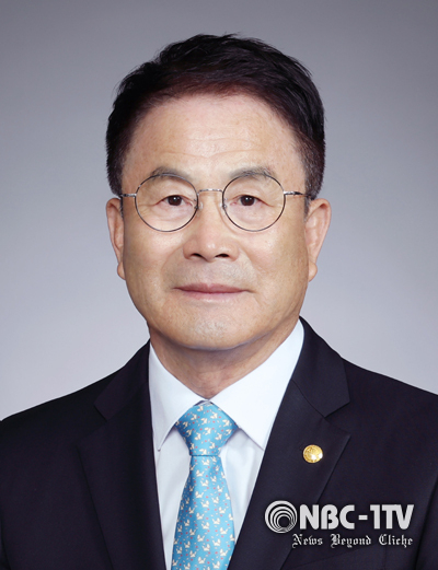 국기원장 윤 웅 석